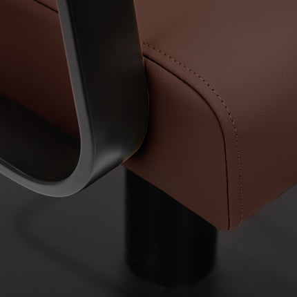 Gabbiano Porto juodos šokolado spalvos kirpėjo kėdė