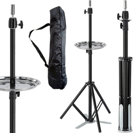 Stovas kirpėjų mokymo galvai su indu įrankiams pasidėti