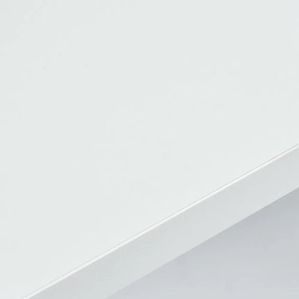 BeautyKit G031 – stilingas baltas manikiūro stalas su geometrine forma nagų meistro darbo vietai