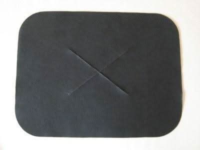 Silk X vienkartiniai neaustiniai juodi masažo stalo veido angos uždangalai, 100 vnt. - Beauty Kit